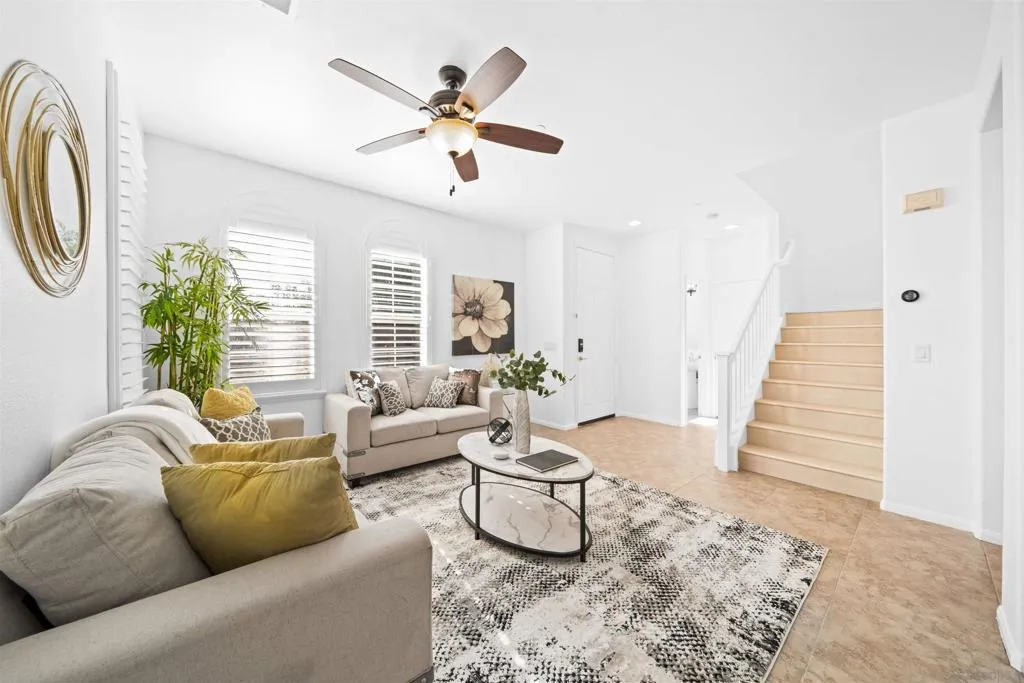 13055 Alora Pt, San Diego, California 92130 home-pic-8