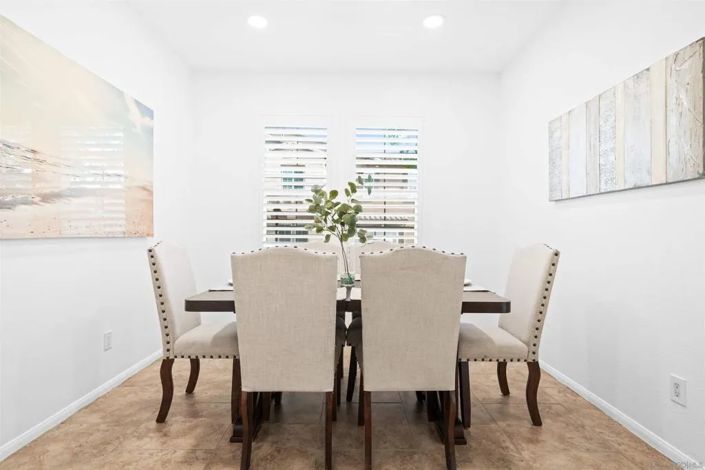 13055 Alora Pt, San Diego, California 92130 home-pic-15