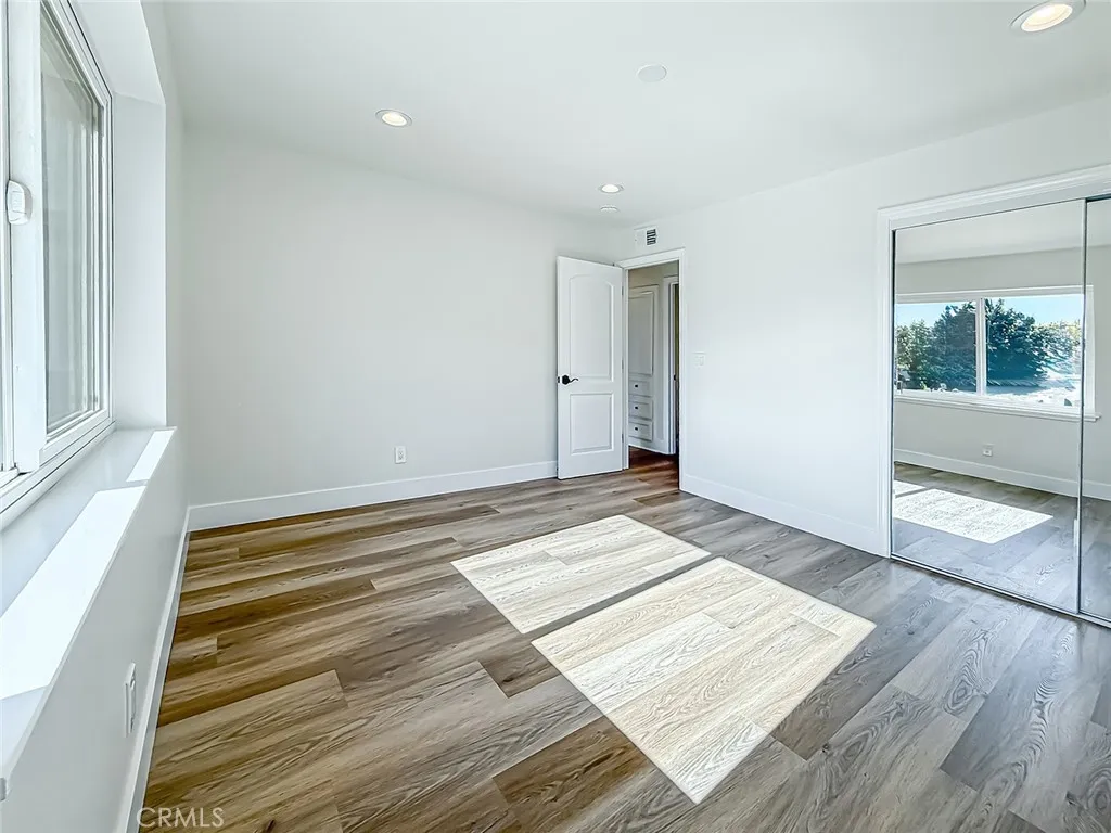 23275 Hamlin, West Hills, California 91307 home-pic-7