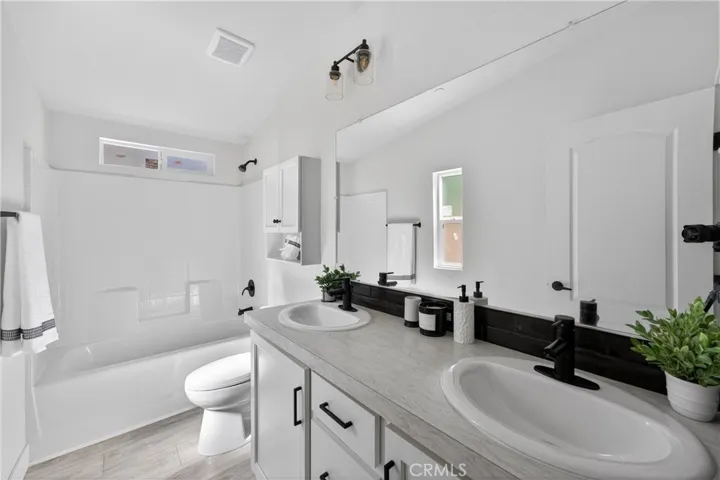 17635 Nelson Avenue, Lake Elsinore, California 92530