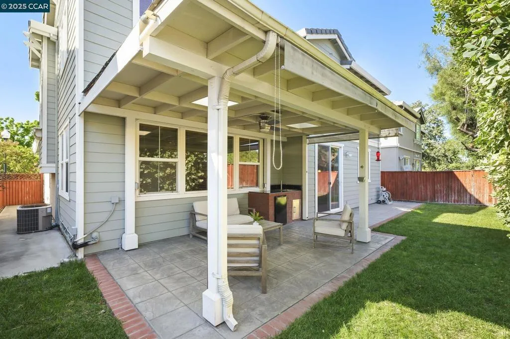 1775 Rose Gate Cmn, Livermore, California 94551 home-pic-26