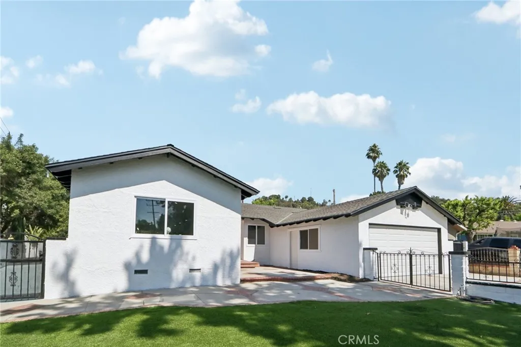 15631 Harvest Street, Granada Hills, California 91344 home-pic-0