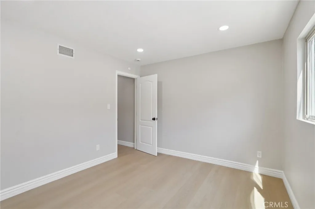 15631 Harvest Street, Granada Hills, California 91344 home-pic-17