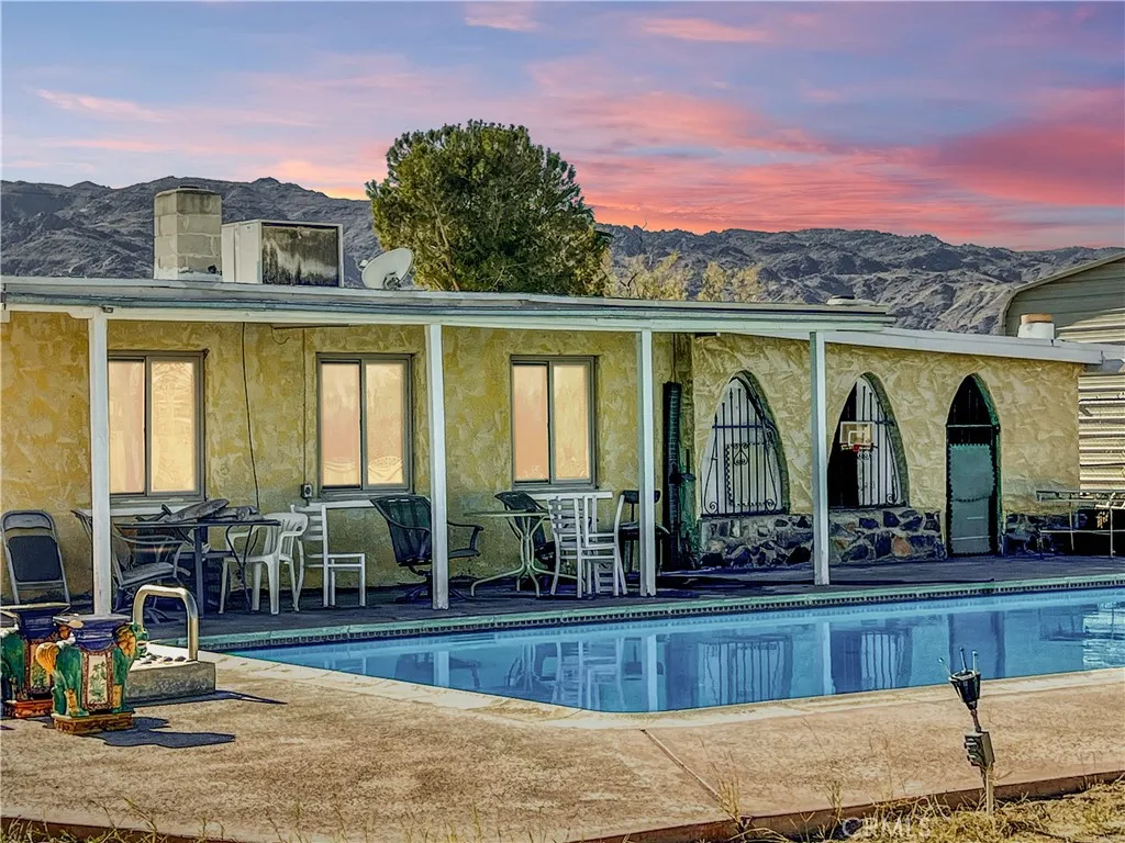 74284 El Paseo, 29 Palms, California 92277 home-pic-1