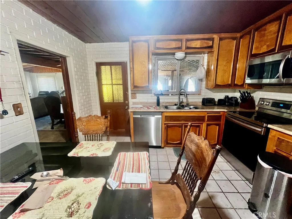 74284 El Paseo, 29 Palms, California 92277 home-pic-37