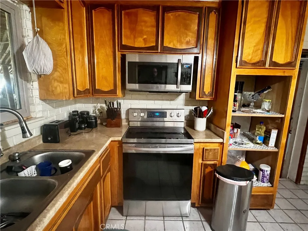 74284 El Paseo, 29 Palms, California 92277 home-pic-34