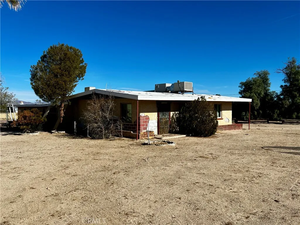 74284 El Paseo, 29 Palms, California 92277 home-pic-9