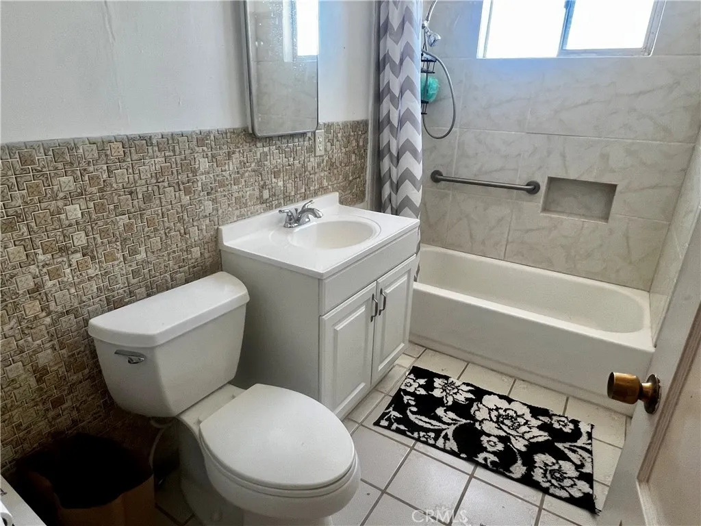 74284 El Paseo, 29 Palms, California 92277 home-pic-44