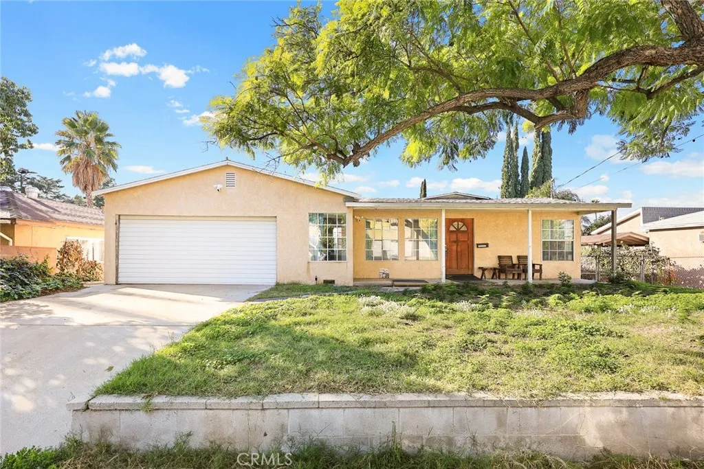 10833 Mcvine Ave Avenue, Sunland, California 91040 home-pic-0