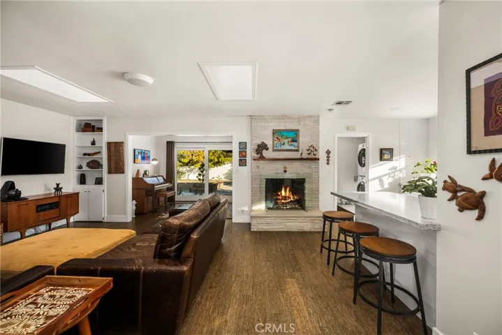 943 E Everett Place, Orange, California 92867