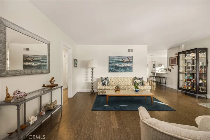 943 E Everett Place, Orange, California 92867