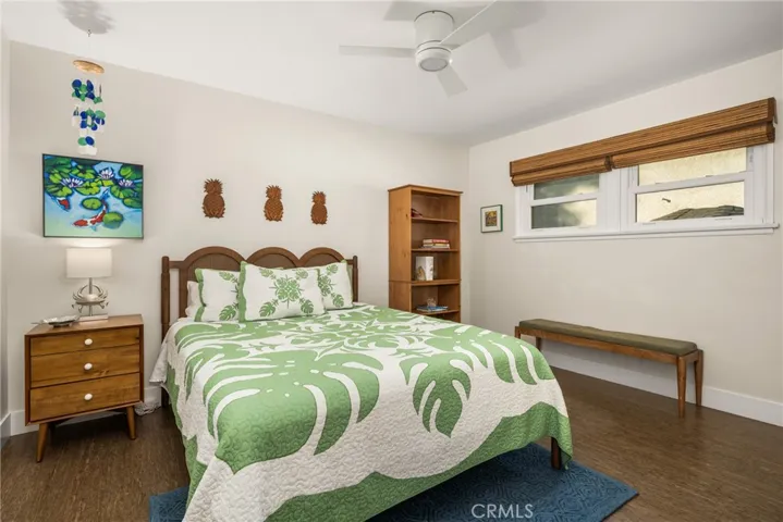 Secondary Bedroom
