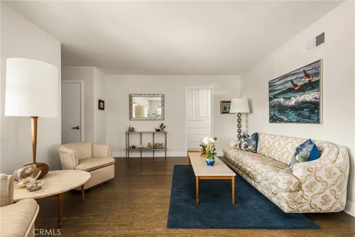 943 E Everett Place, Orange, California 92867