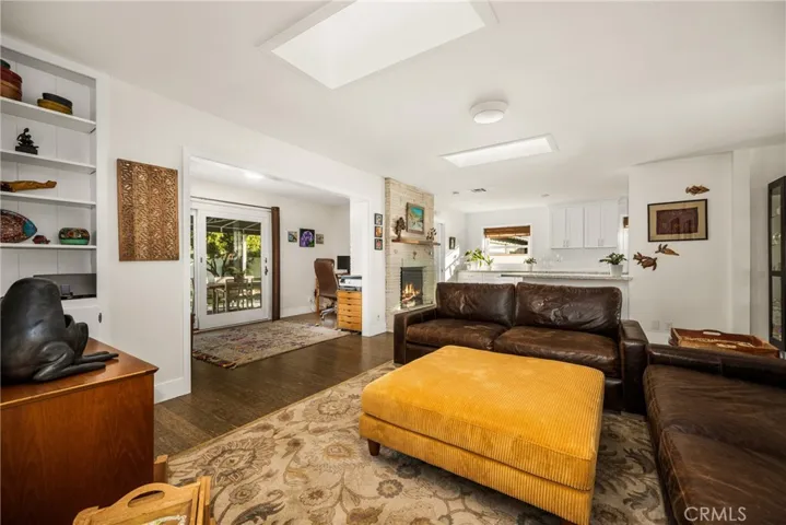 943 E Everett Place, Orange, California 92867