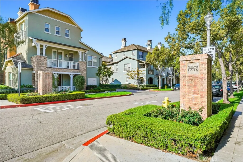 755 S Kroeger Street, Anaheim, California 92805 home-pic-34