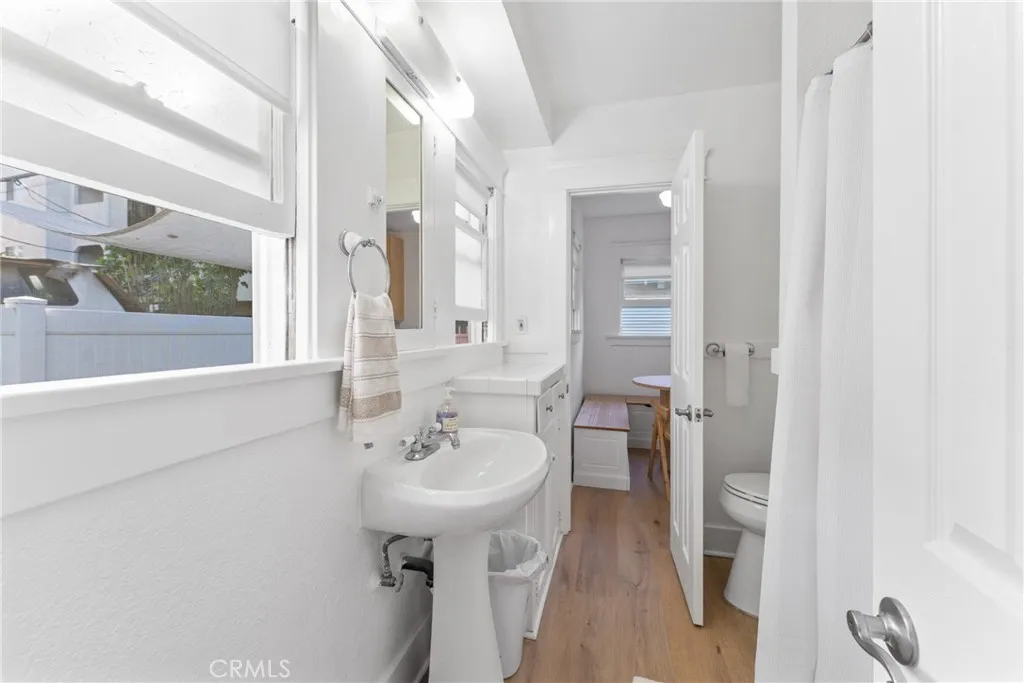 1724 E 8th, Long Beach, California 90813 home-pic-6