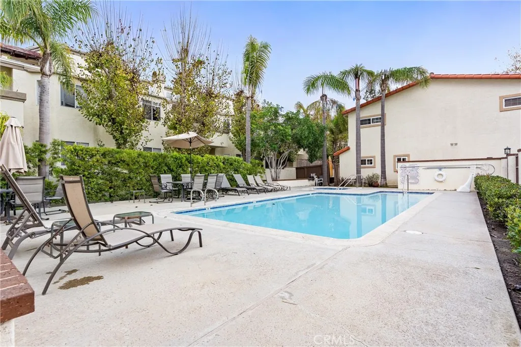 4700 Warner Avenue 112, Huntington Beach, California 92649 home-pic-36