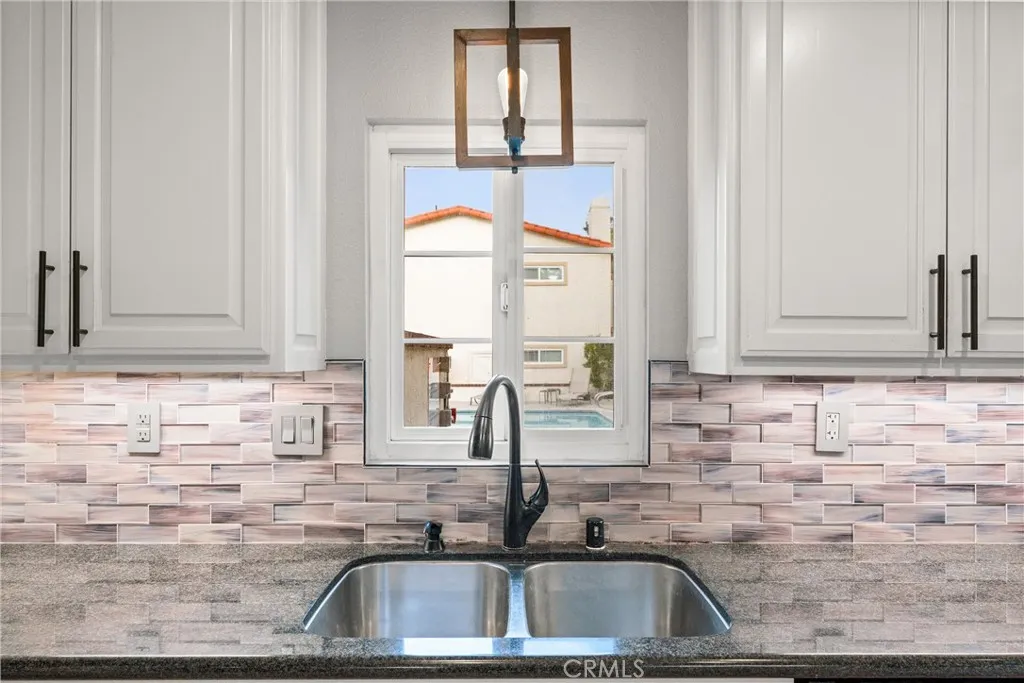 4700 Warner Avenue 112, Huntington Beach, California 92649 home-pic-11