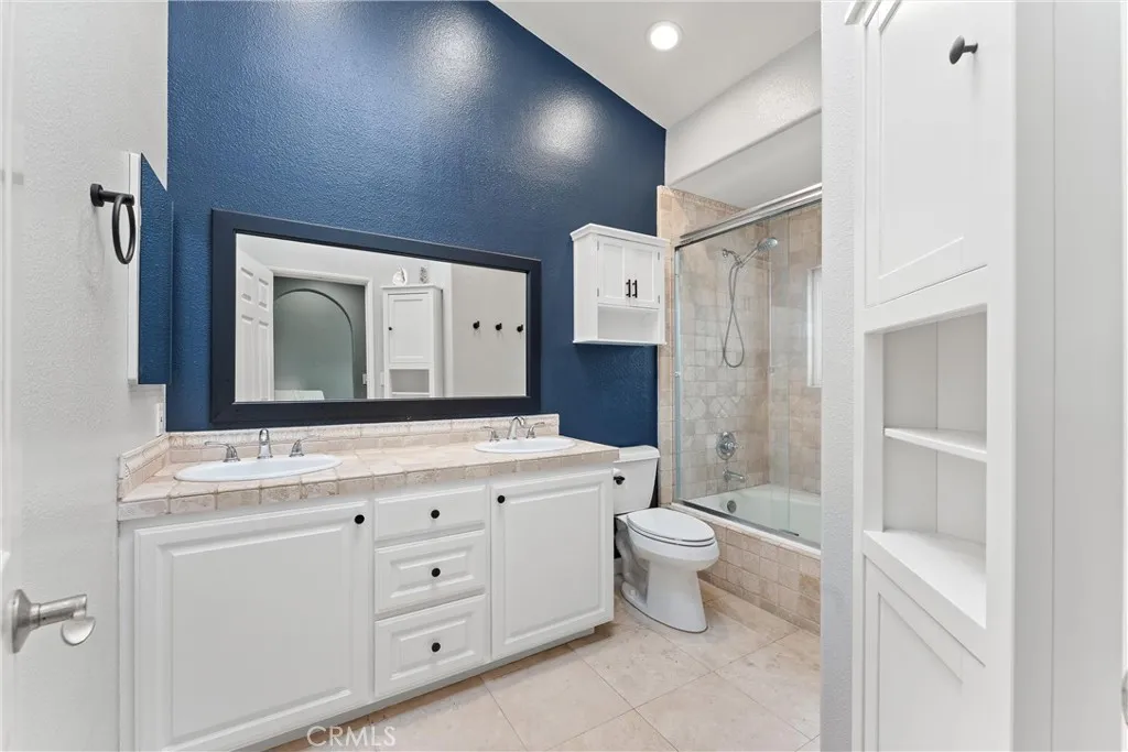 4700 Warner Avenue 112, Huntington Beach, California 92649 home-pic-23