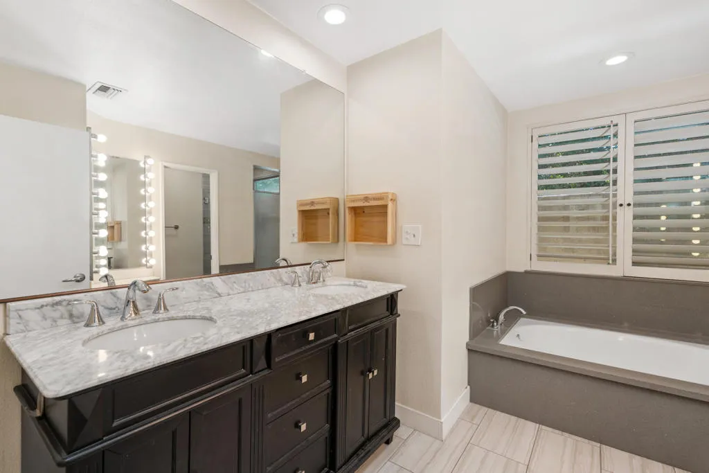 30 San Juan Drive, Rancho Mirage, California 92270 home-pic-18