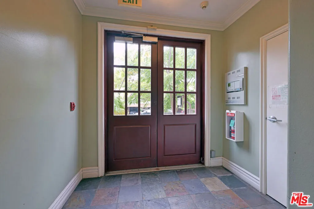 8555 Cashio Street Ph4, Los Angeles, California 90035 home-pic-30