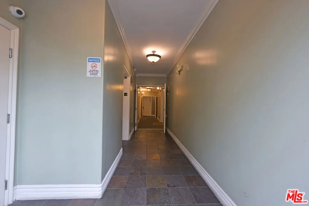 8555 Cashio Street Ph4, Los Angeles, California 90035 home-pic-31