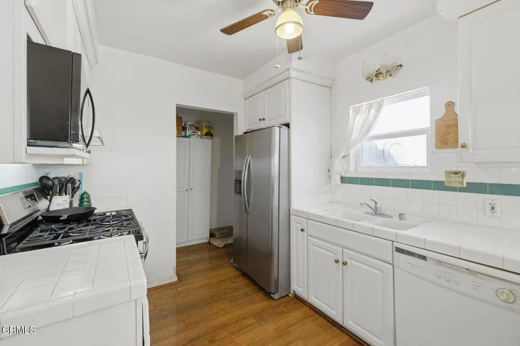55 Barry Drive, Ventura, California 93001 home-pic-9