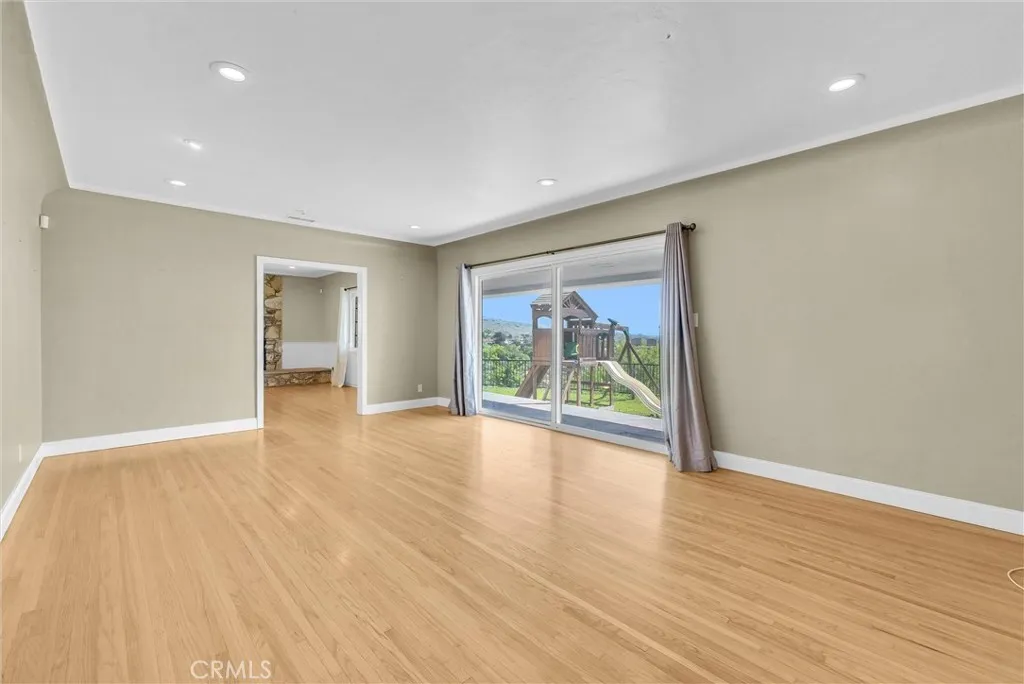 918 Dorothea Road, La Habra Heights, California 90631 home-pic-5