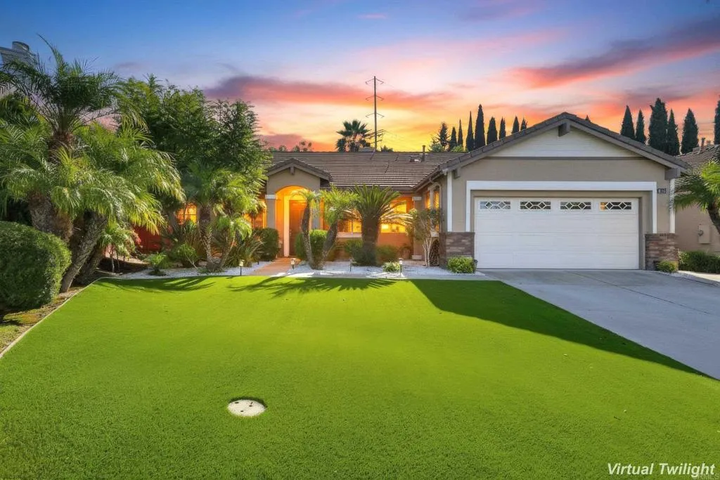 868 Panella Court, Oceanside, California 92057 home-pic-1