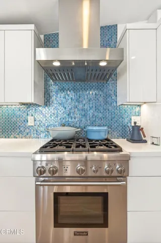 UpmarketMedia_1040Dover-076