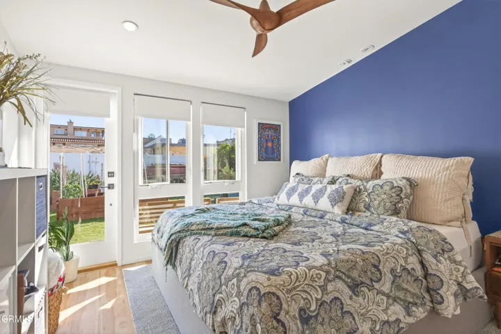 UpmarketMedia_1040Dover-112