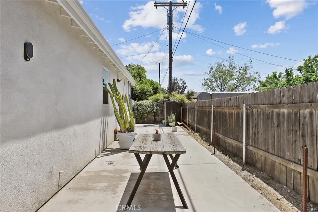 2129 N Pepper Street, Burbank, California 91505 home-pic-40