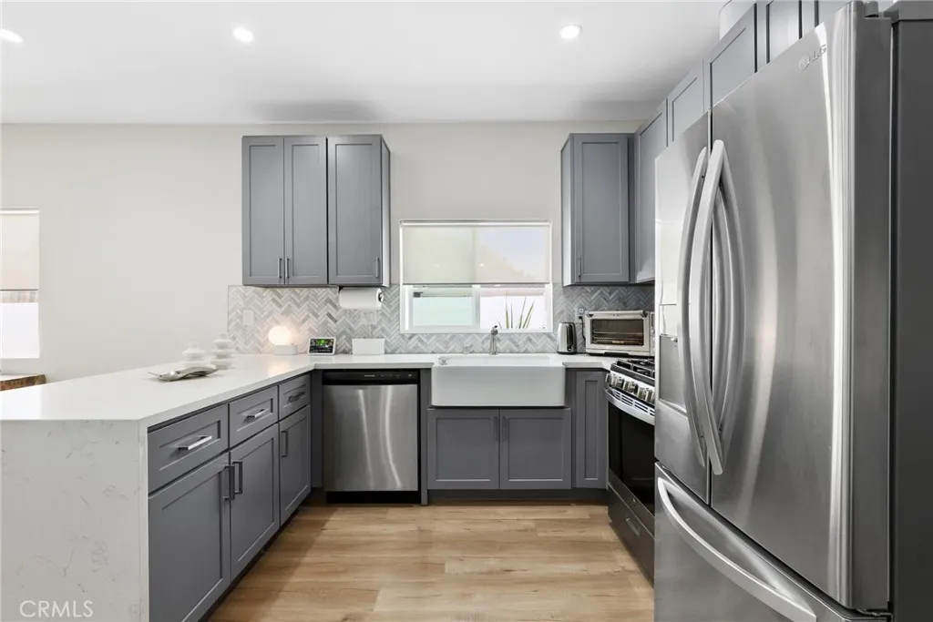 2129 N Pepper Street, Burbank, California 91505 home-pic-28