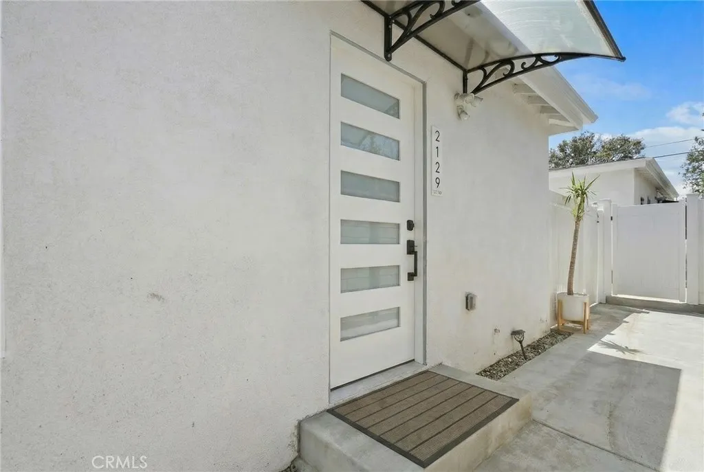 2129 N Pepper Street, Burbank, California 91505 home-pic-5