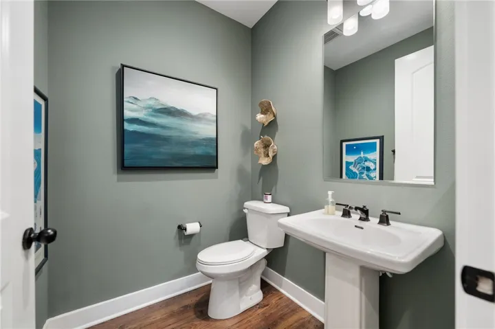 Guest powder room.