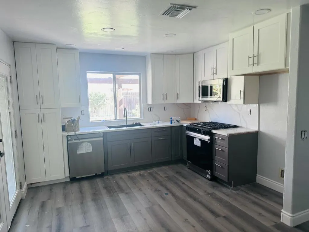 47675 Peony Place, Indio, California 92201 home-pic-1