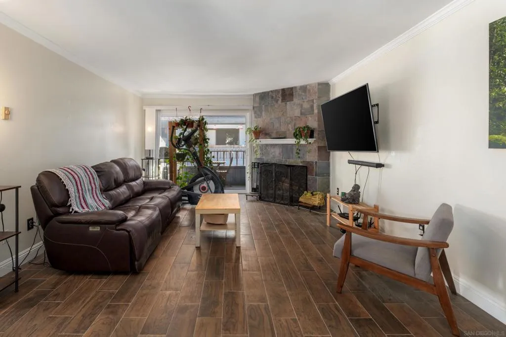 3207 Midway Dr 104, San Diego, California 92110 home-pic-4