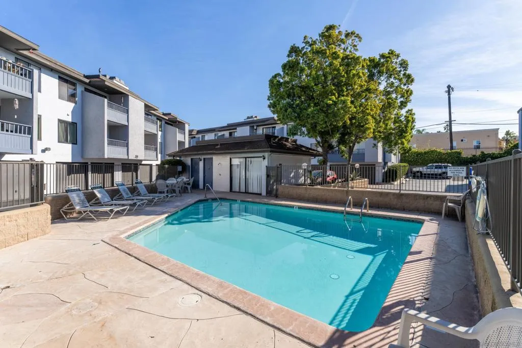 3207 Midway Dr 104, San Diego, California 92110 home-pic-19
