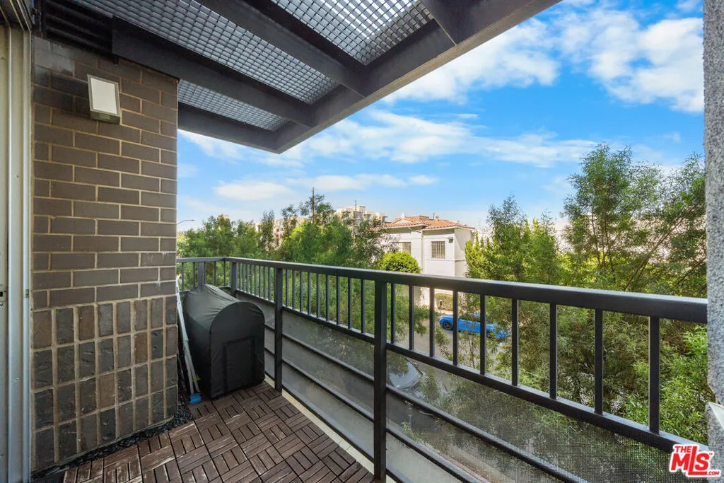 629 Traction Avenue 233, Los Angeles, California 90013 home-pic-10