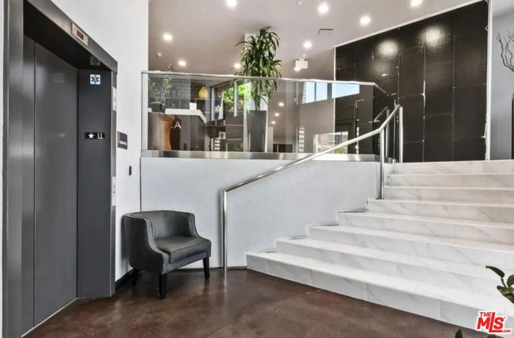 629 Traction Avenue 233, Los Angeles, California 90013 home-pic-36