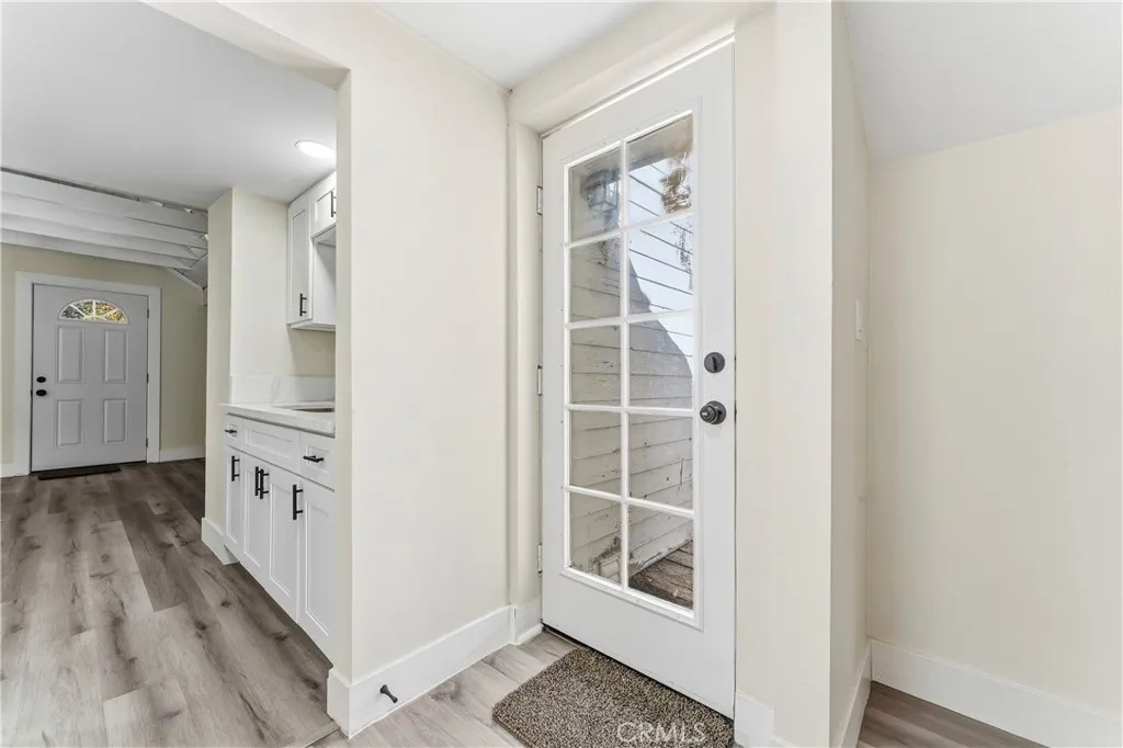 22849 Juniper, Crestline, California 92325 home-pic-18