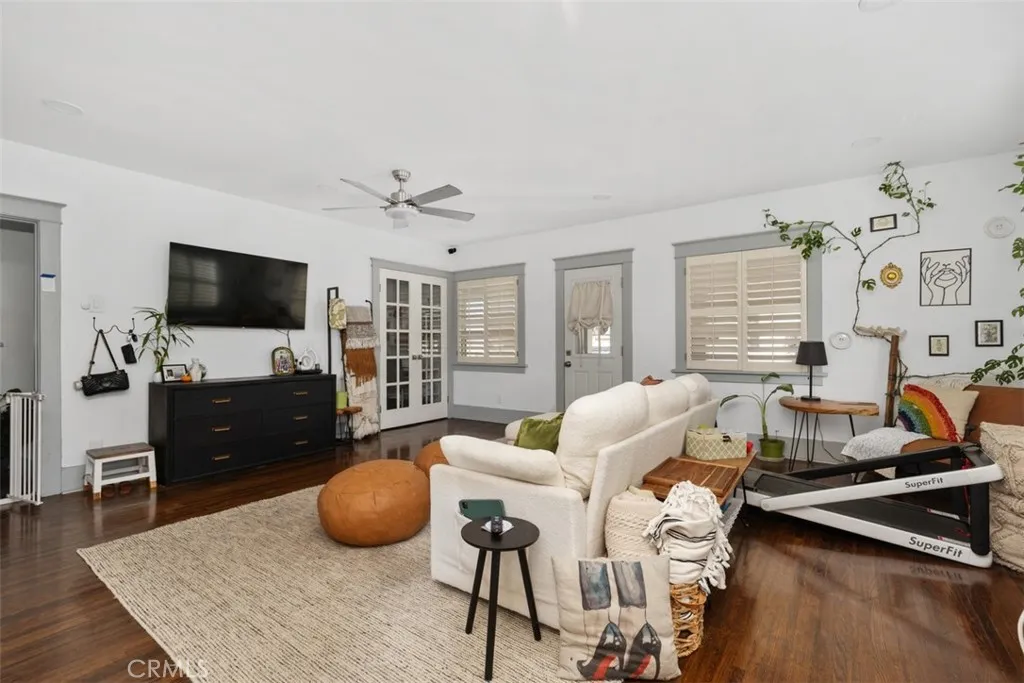 1728 E Florida Street, Long Beach, California 90802 home-pic-20