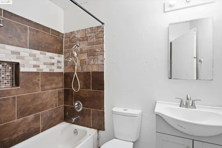 2301 Peppertree Way 3, Antioch, California 94509