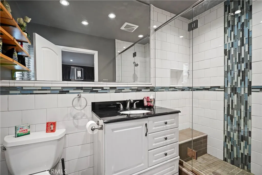 15457 Moorpark Street 1, Sherman Oaks, California 91403 home-pic-16