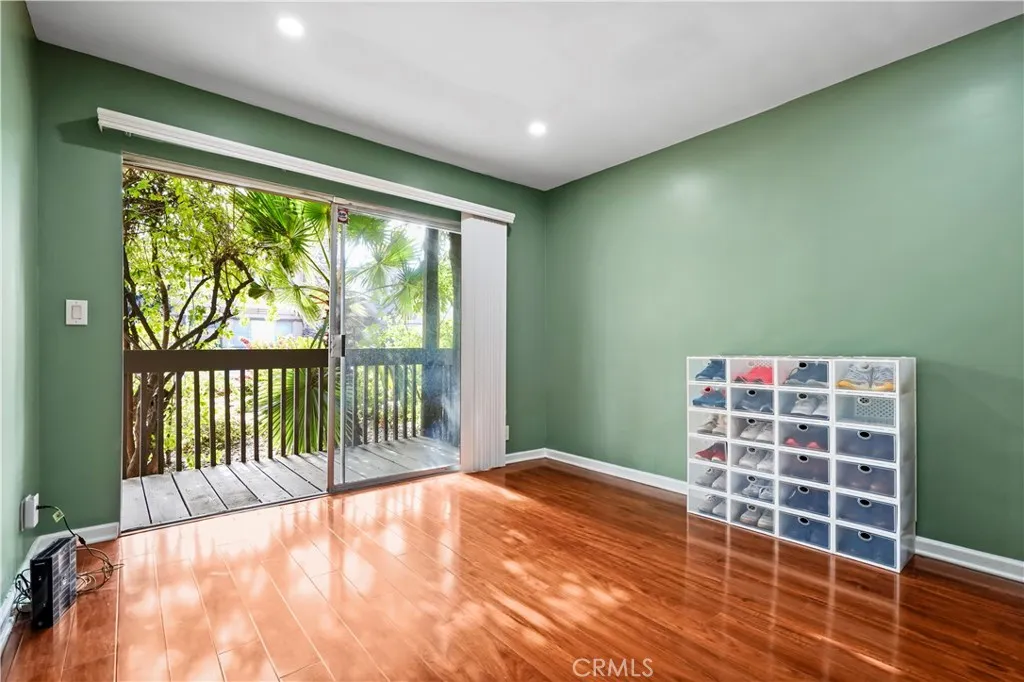 15457 Moorpark Street 1, Sherman Oaks, California 91403 home-pic-19