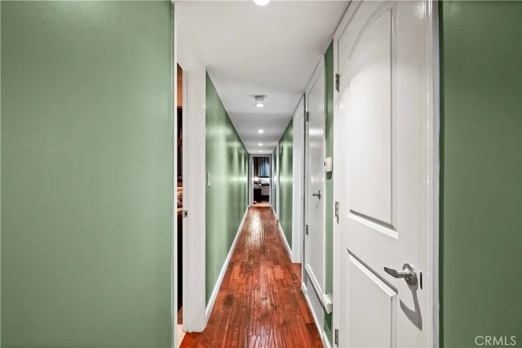 15457 Moorpark Street 1, Sherman Oaks, California 91403 home-pic-12