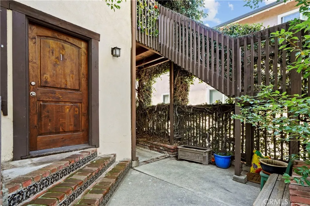 15457 Moorpark Street 1, Sherman Oaks, California 91403 home-pic-25