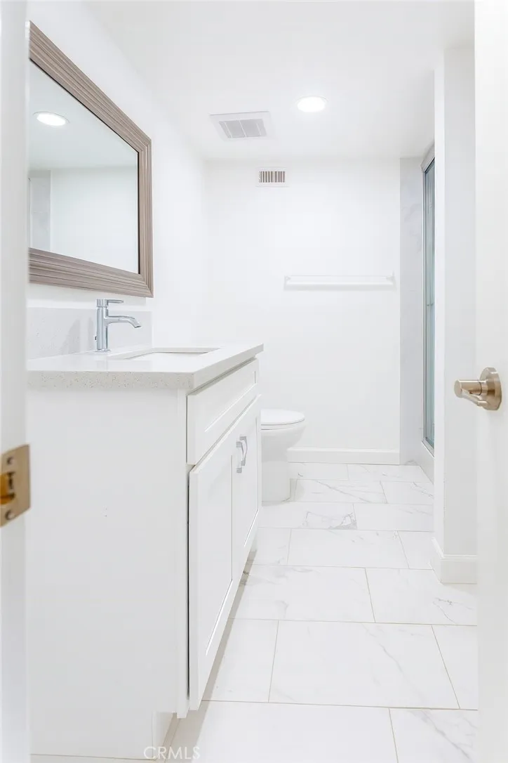 6870 Via Kannela, Stanton, California 90680 home-pic-10