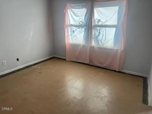 2001 Geneva Way, Oxnard, California 93035 home-pic-2