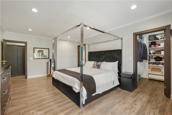 Primary suite